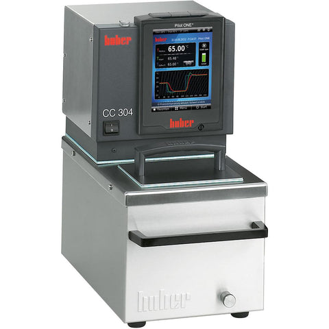 Huber CC-304B with Pilot ONE Heating Circulators, 28 to 300°C